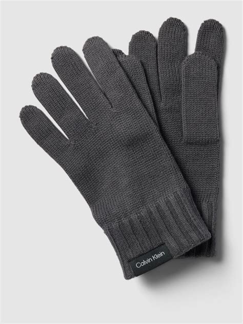 Calvin Klein Handschuhe von Top Marken online entdecken.